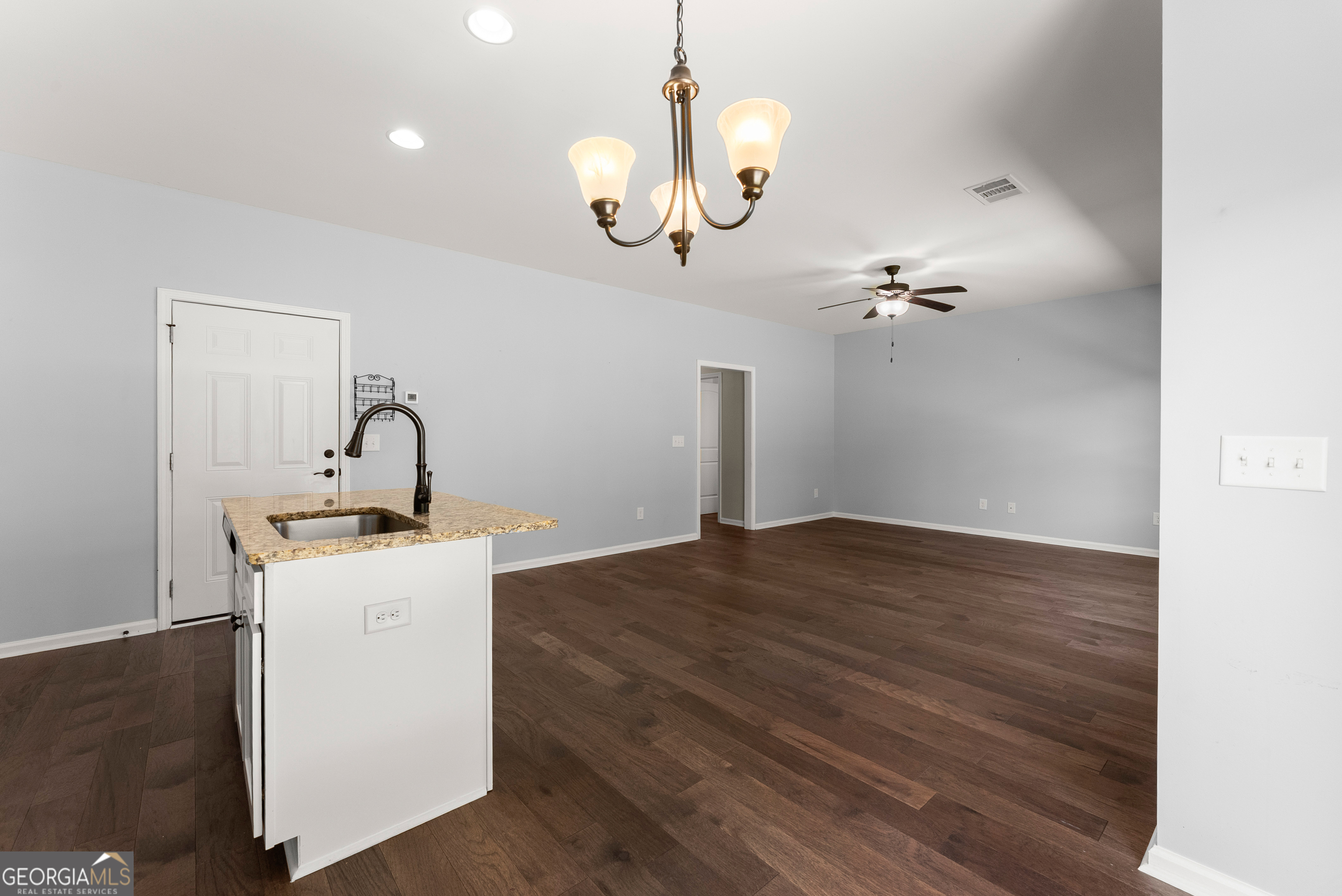 429 Highland Pointe Drive Alto, GA 30510 - Photo 8 of 27