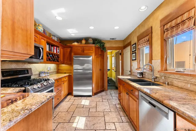 $1,850,000 | 4965 Marlborough Drive, San Diego, CA 92116