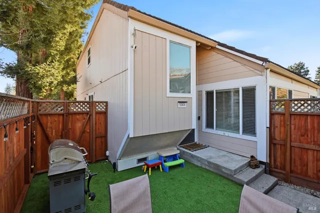 $459,000 | 5006 Country Club Drive, Rohnert Park, CA 94928