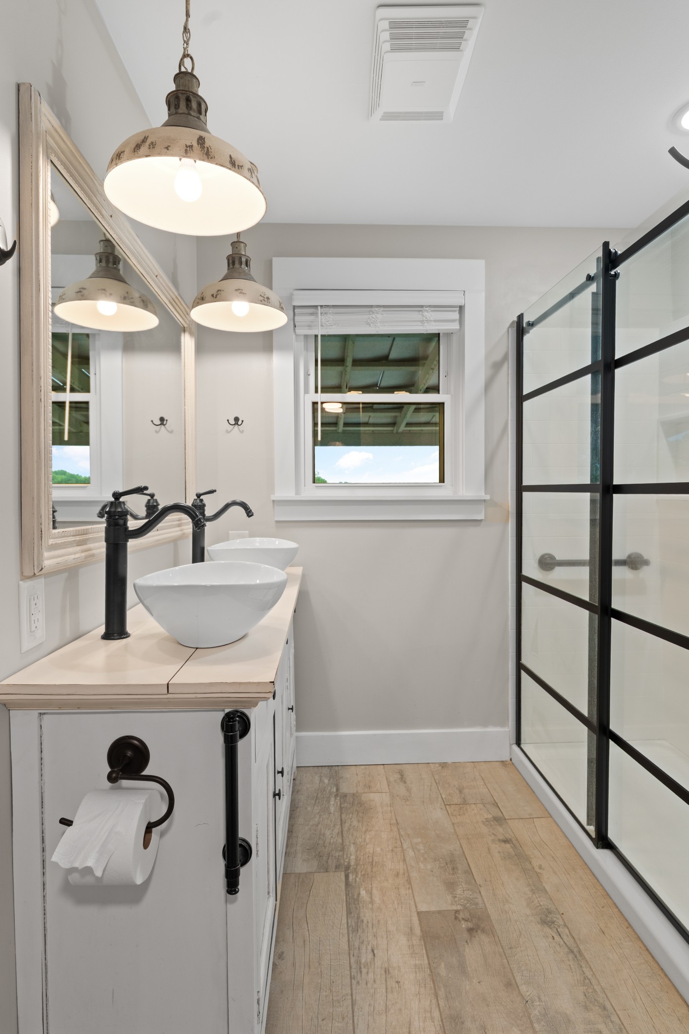 3288 Ball Road Cunningham, TN 37052 - Photo 21 of 47