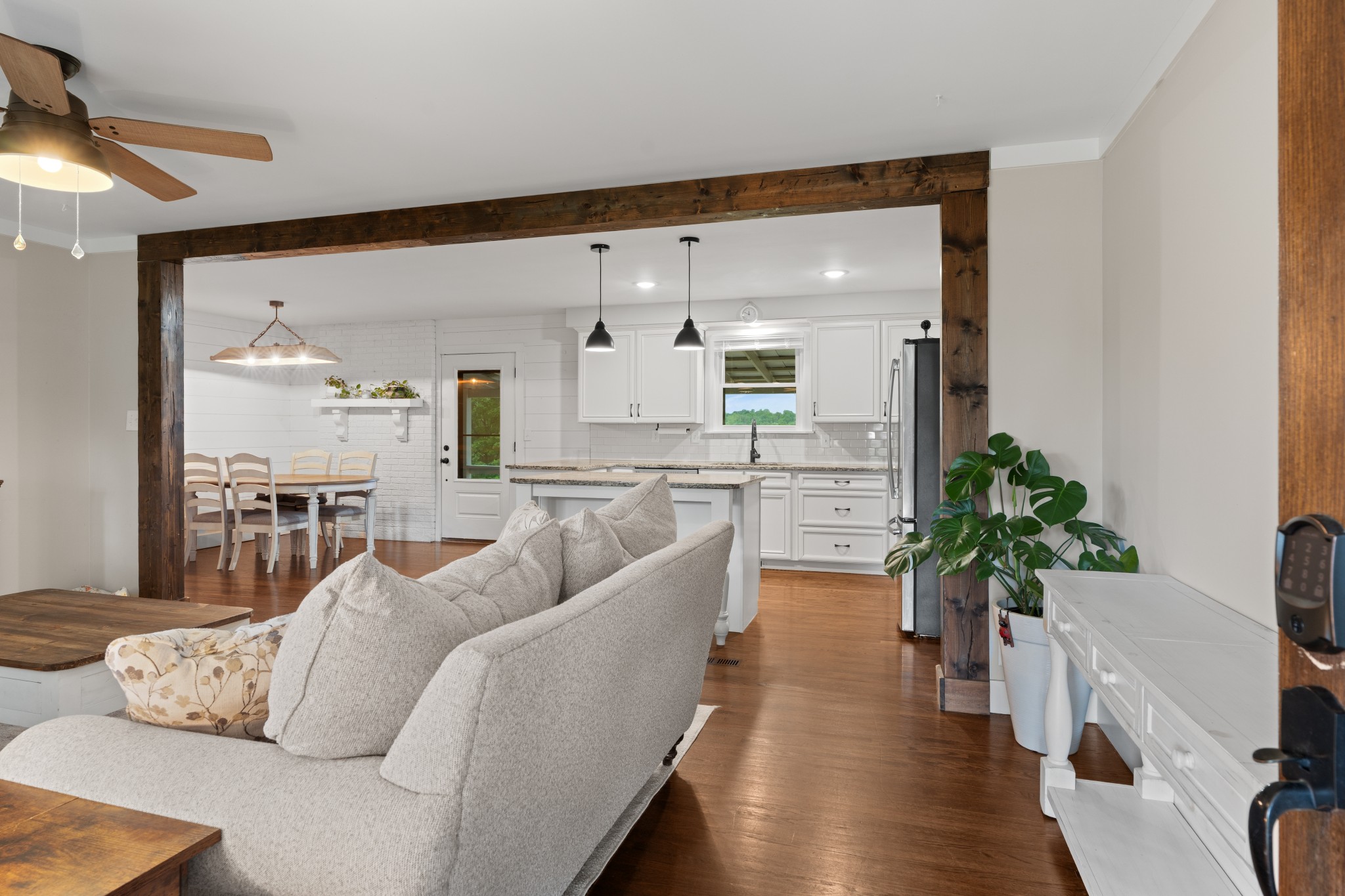 3288 Ball Road Cunningham, TN 37052 - Photo 5 of 47