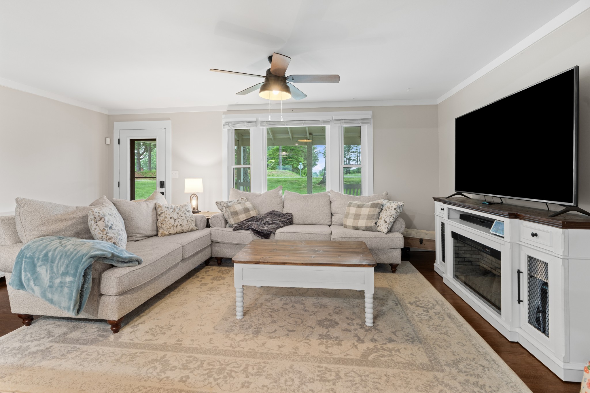 3288 Ball Road Cunningham, TN 37052 - Photo 8 of 47