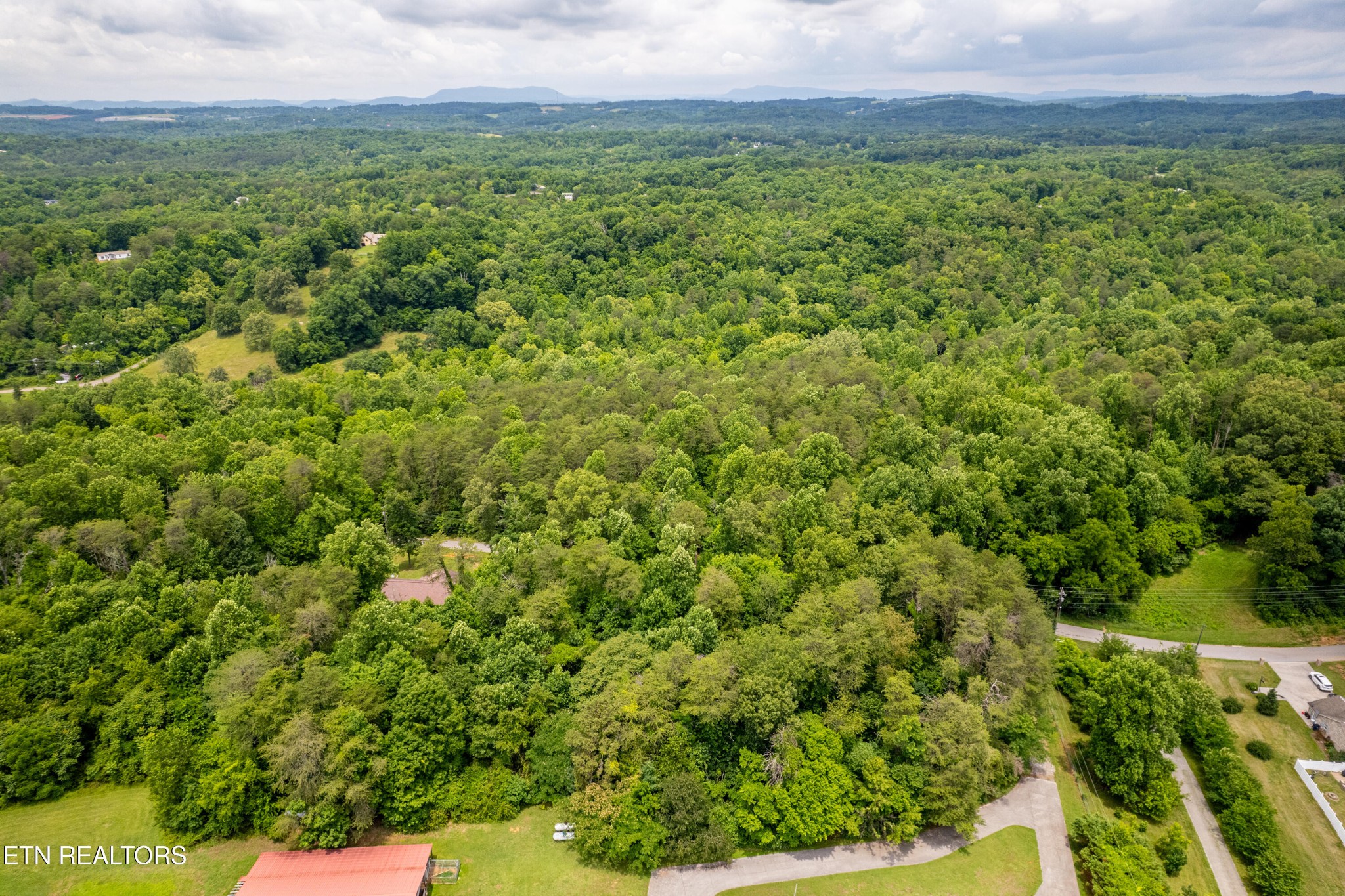 2353 Dave Smith Road Kodak, TN 37764 - Photo 9 of 15 Gallery Image 9