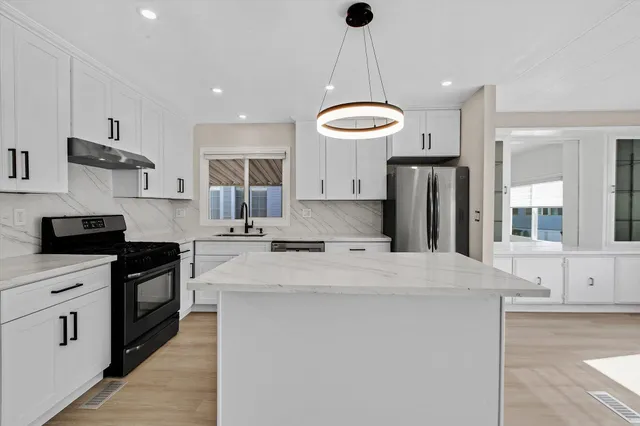 $328,000 | 1075 Space Park Way, Unit 52, Mountain View, CA 94043