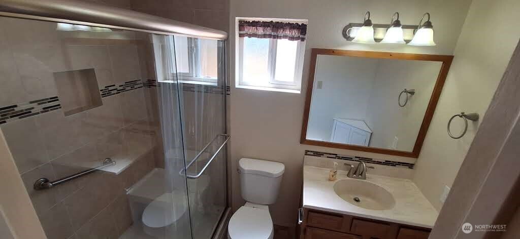 2768 Old Highway 603 Winlock, WA 98596 - Photo 17 of 35