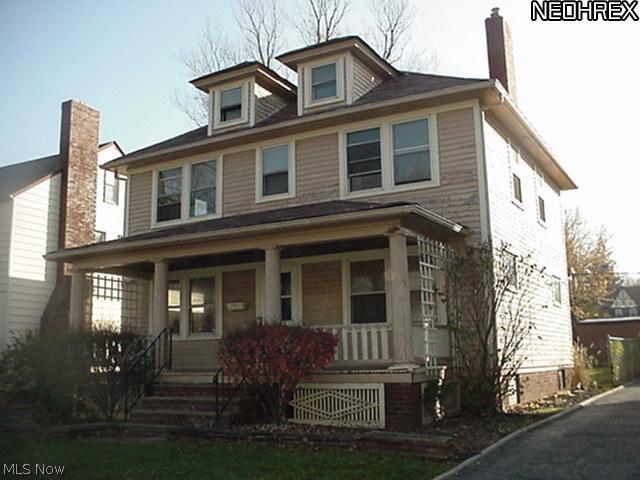 999 Helmsdale Road Cleveland Heights, OH 44112 - Photo 3 of 7