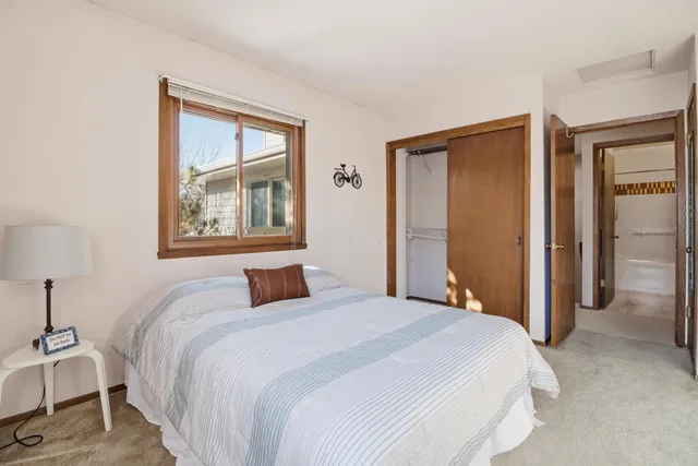 $275,000 | 16370 West Coachlight Drive, New Berlin, WI 53151