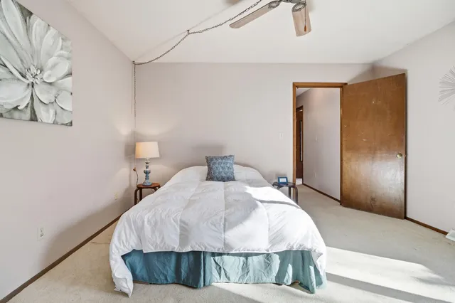 $275,000 | 16370 West Coachlight Drive, New Berlin, WI 53151