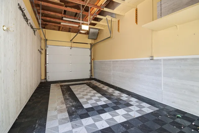 $275,000 | 16370 West Coachlight Drive, New Berlin, WI 53151