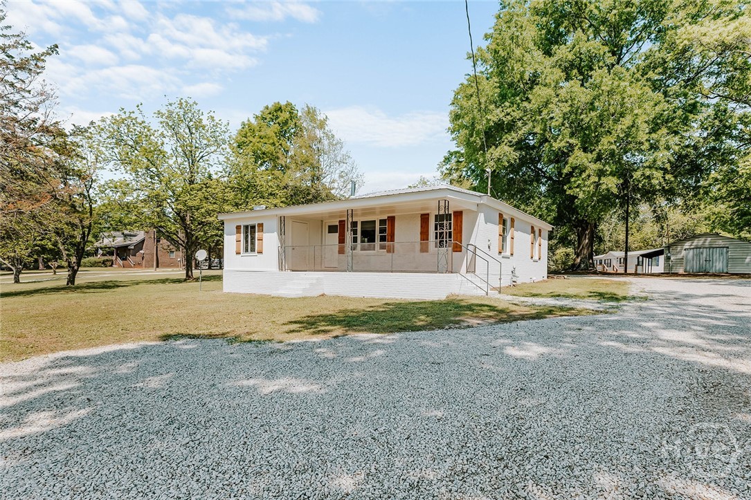 52 Clark Circle Lexington, GA 30648 - Photo 4 of 46