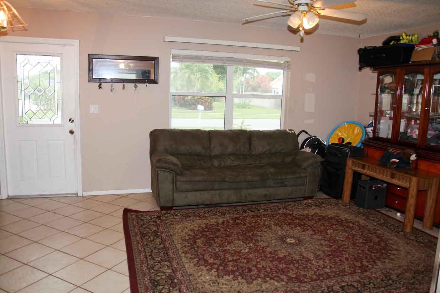 9988 Liberty Road Boca Raton, FL 33434 - Photo 16 of 22 LivingRm4