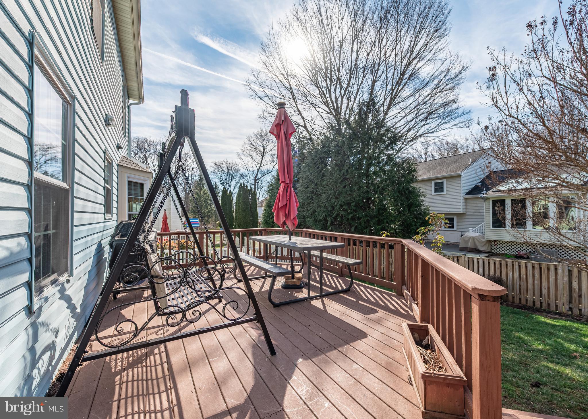 9502 Red Rain Path Columbia, MD 21046 - Photo 25 of 29 Rear Deck