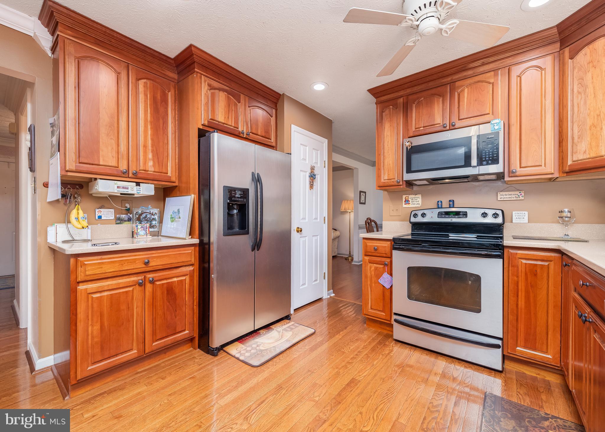 9502 Red Rain Path Columbia, MD 21046 - Photo 7 of 29 Kitchen