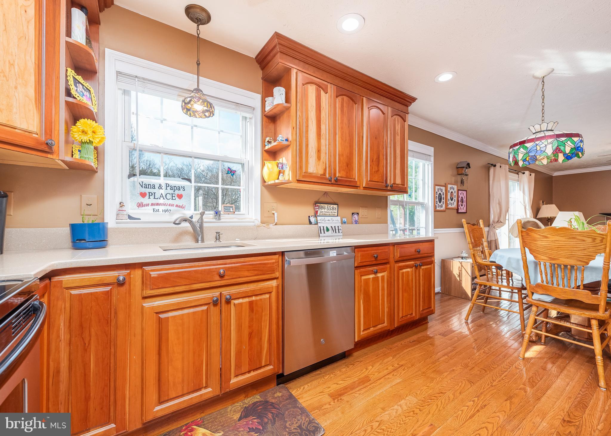 9502 Red Rain Path Columbia, MD 21046 - Photo 8 of 29 Kitchen
