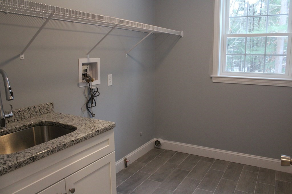 279 Andover Road Billerica, MA 01821 - Photo 17 of 25