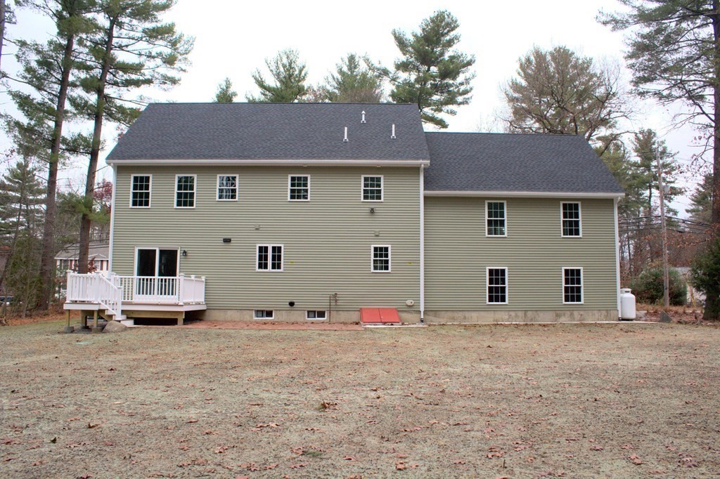 279 Andover Road Billerica, MA 01821 - Photo 3 of 25