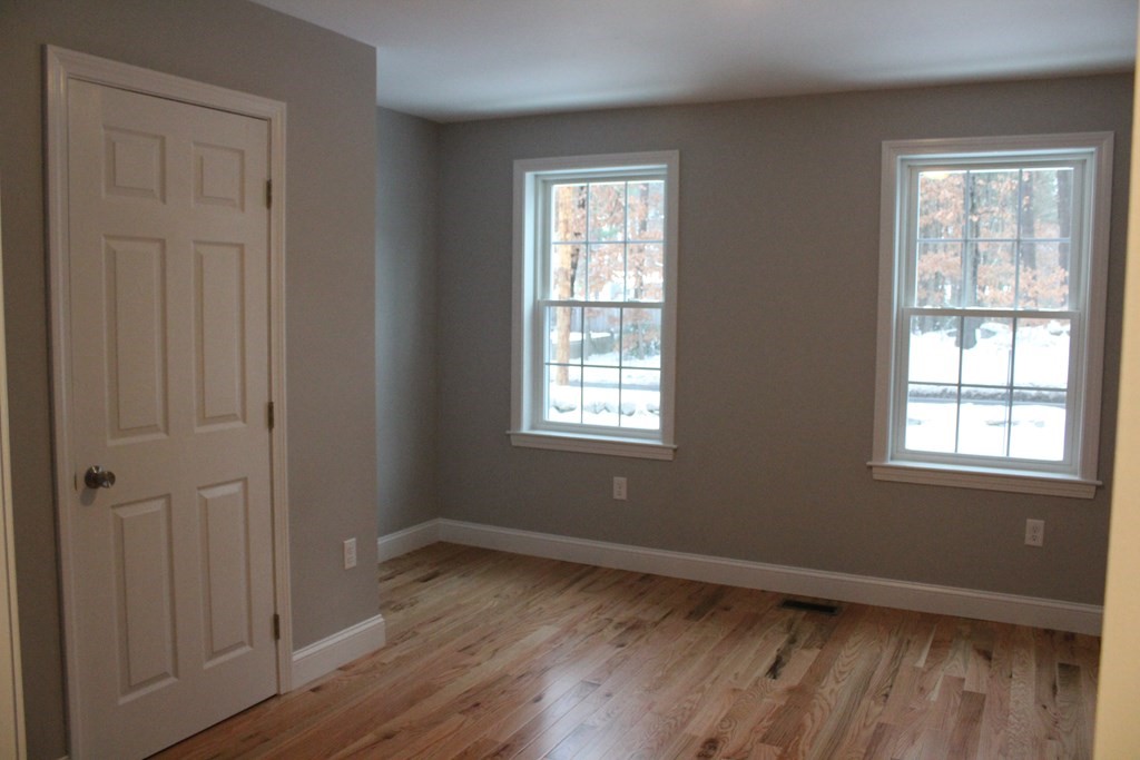 279 Andover Road Billerica, MA 01821 - Photo 10 of 25