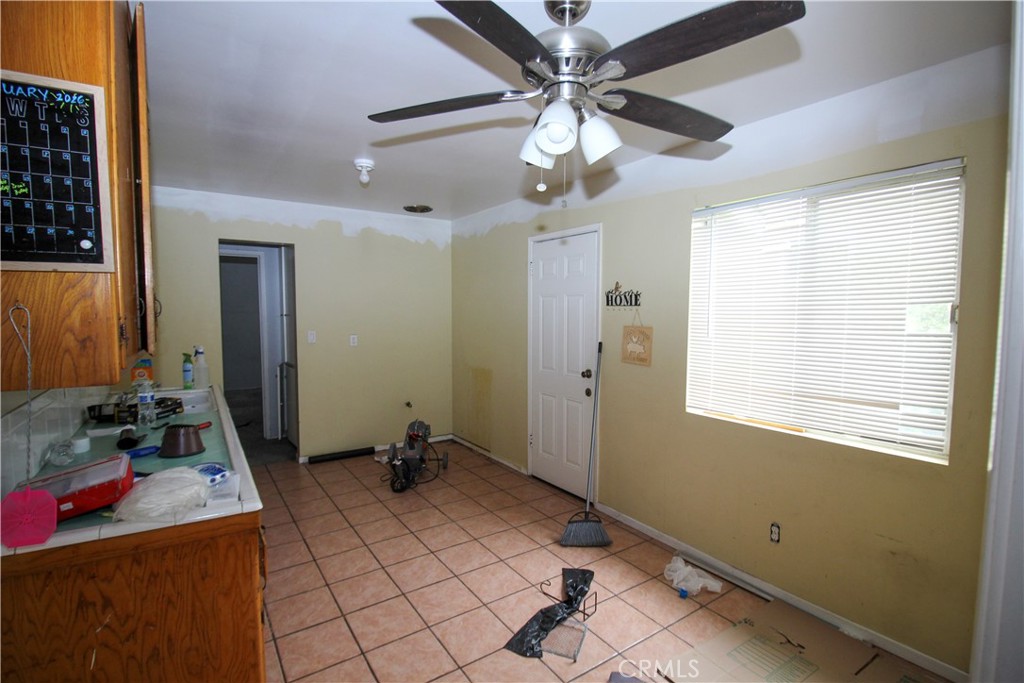 535 East 3rd Street Azusa, CA 91702 - Photo 13 of 23 kitchen