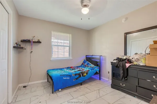 $285,000 | 2361-2363 North Earl Rudder Freeway, Bryan, TX 77803