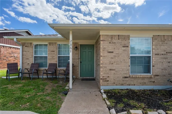 $285,000 | 2361-2363 North Earl Rudder Freeway, Bryan, TX 77803
