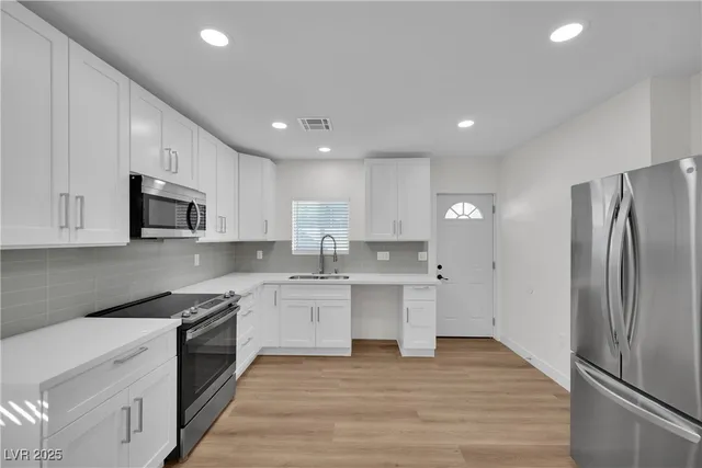 $2,071 | 1616 Chapman Drive, Las Vegas, NV 89104