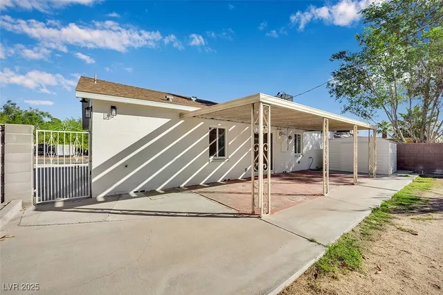 $2,071 | 1616 Chapman Drive, Las Vegas, NV 89104