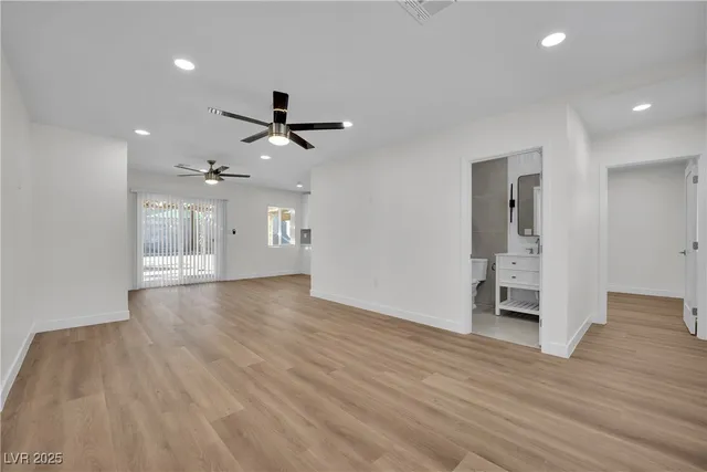 $2,071 | 1616 Chapman Drive, Las Vegas, NV 89104