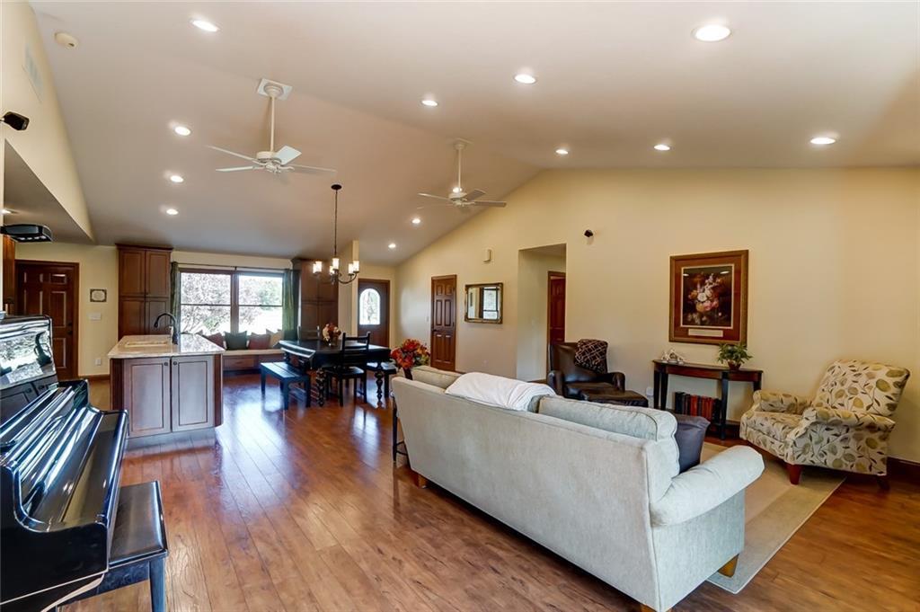 3325 South Tecumseh Road Springfield, OH 45502 - Photo 7 of 57 Gallery Image 7
