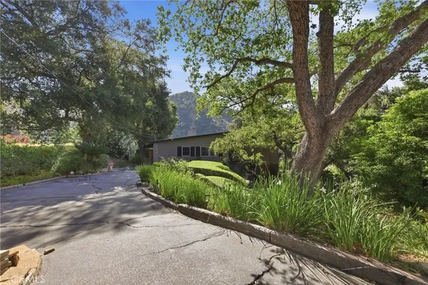 $1,498,000 | 828 Oakglade Drive, Monrovia, CA 91016