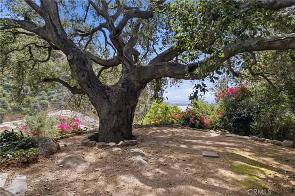 $1,498,000 | 828 Oakglade Drive, Monrovia, CA 91016