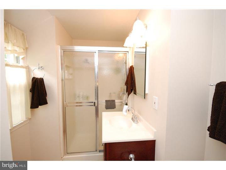 120 Rockingham Road Cherry Hill, NJ 08034 - Photo 18 of 25 Master Bathroom
