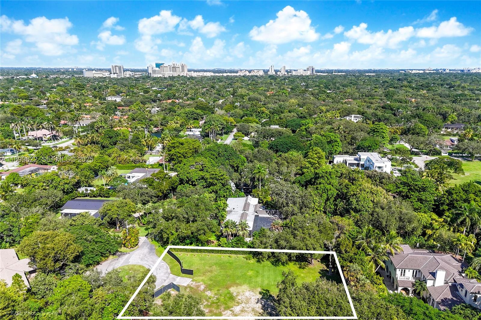 11353 Southwest 69th Court Pinecrest, FL 33156 - Photo 5 of 5 a view of a city