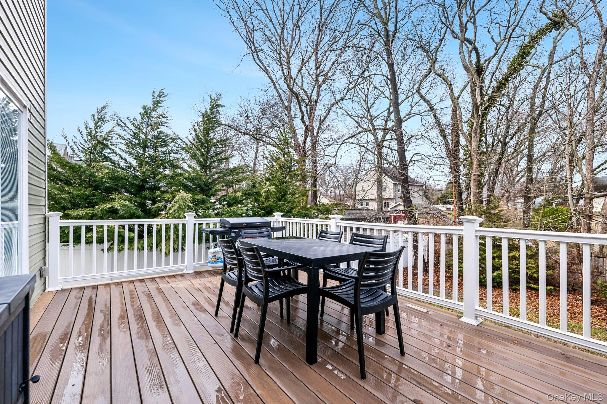 7 Freeman Avenue Nesconset, NY 11767 - Photo 28 of 33