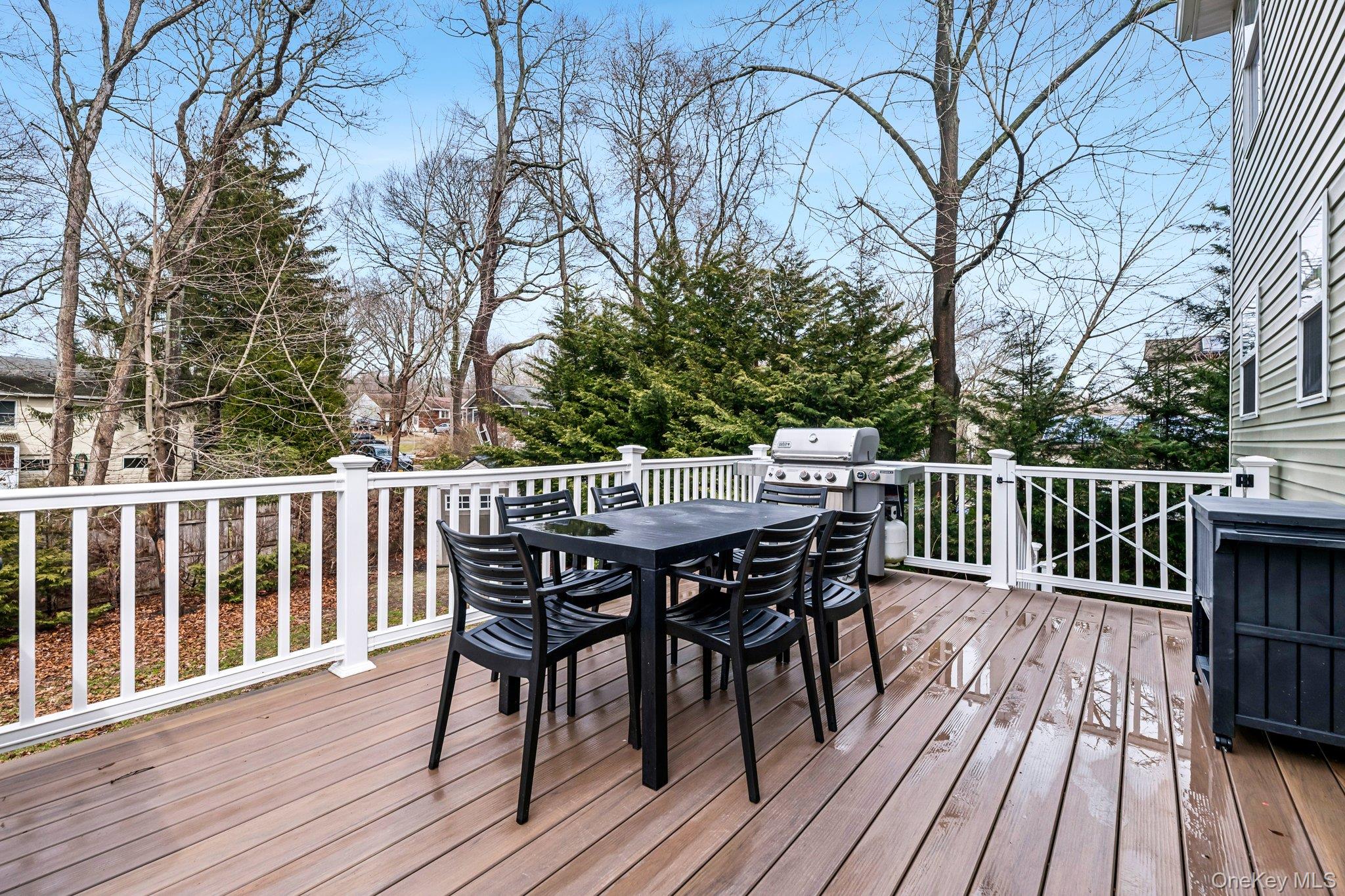 7 Freeman Avenue Nesconset, NY 11767 - Photo 29 of 33