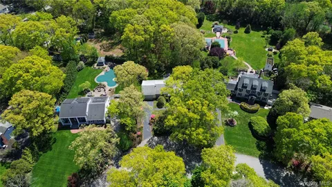 $699,990 | 6 Canterbury Court, East Setauket, NY 11733