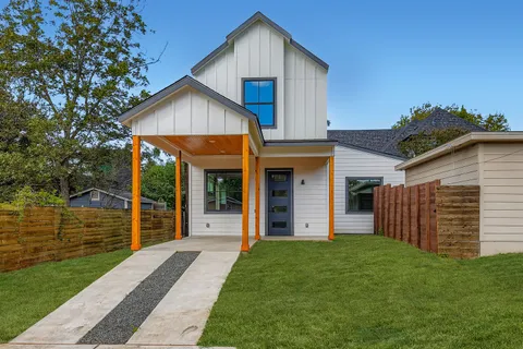 $538,999 | 4712 South Forest Drive, Austin, TX 78745