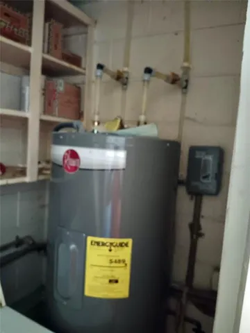 $409,900 | 3001 Eden Mills Drive, Sarasota, FL 34237