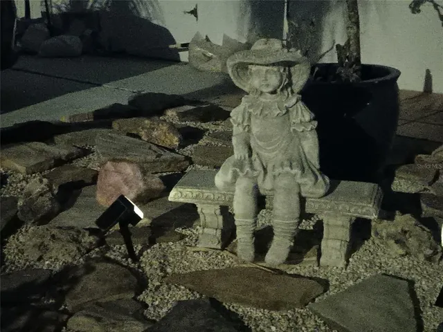 $409,900 | 3001 Eden Mills Drive, Sarasota, FL 34237