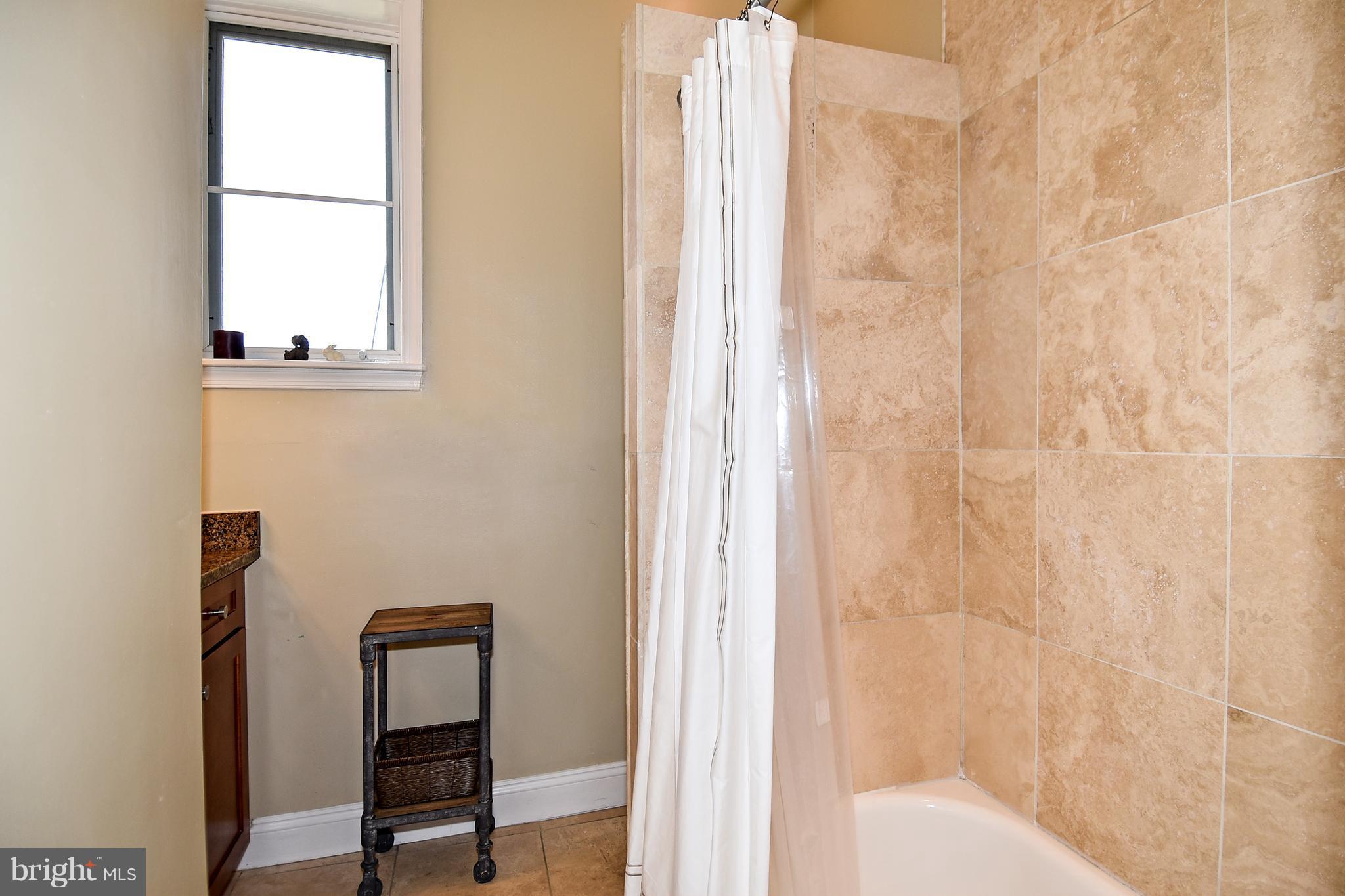 1502 13th Street Northwest, Unit 8 Washington, DC 20005 - Photo 16 of 29 Bath