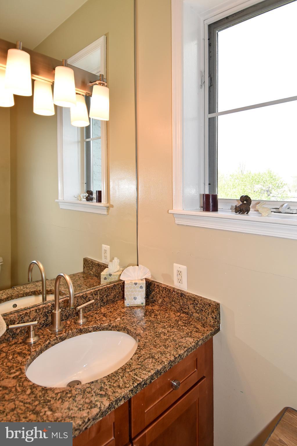 1502 13th Street Northwest, Unit 8 Washington, DC 20005 - Photo 18 of 29 Bath