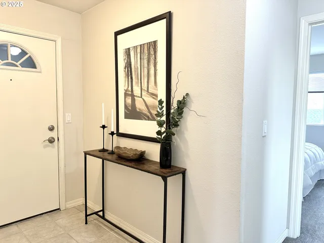 $347,000 | 240 Lone Pine Lane, Unit 2, The Dalles, OR 97058