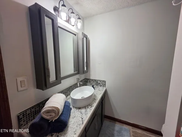 $525,000 | 391 Underwood Grove Road, Cumberland Gap, TN 37724