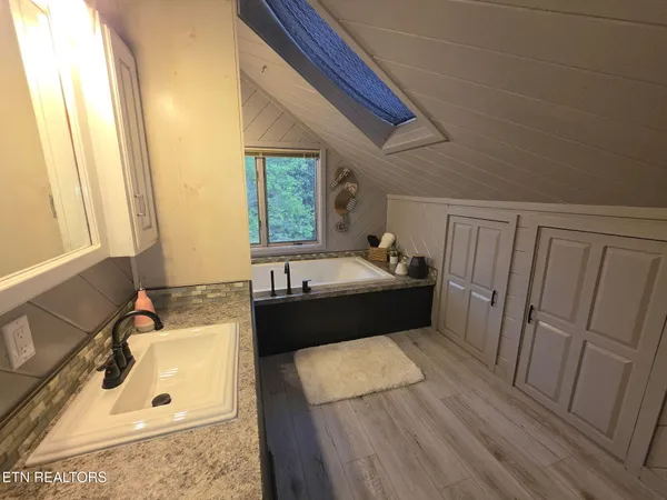 $525,000 | 391 Underwood Grove Road, Cumberland Gap, TN 37724