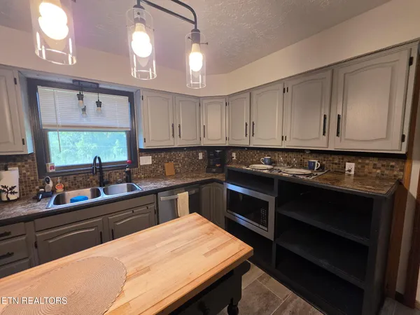 $525,000 | 391 Underwood Grove Road, Cumberland Gap, TN 37724