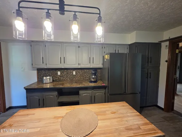 $525,000 | 391 Underwood Grove Road, Cumberland Gap, TN 37724