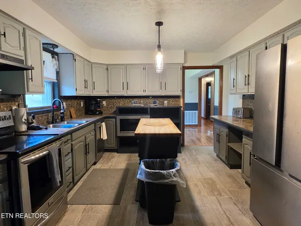 $525,000 | 391 Underwood Grove Road, Cumberland Gap, TN 37724