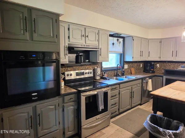 $525,000 | 391 Underwood Grove Road, Cumberland Gap, TN 37724