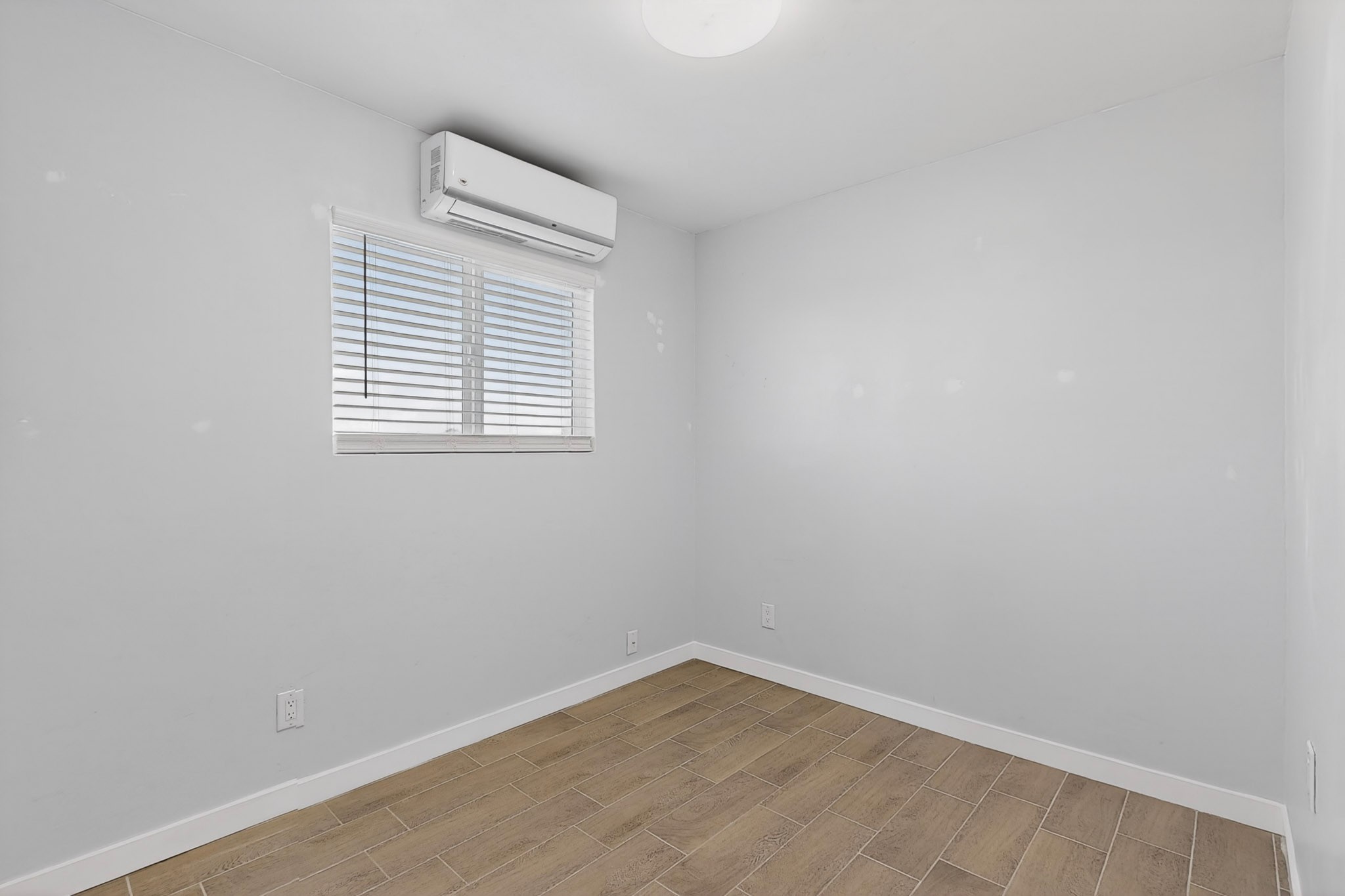 32 Lucero Road, Unit AB Santa Fe, NM 87508 - Photo 15 of 40 Main home bed3