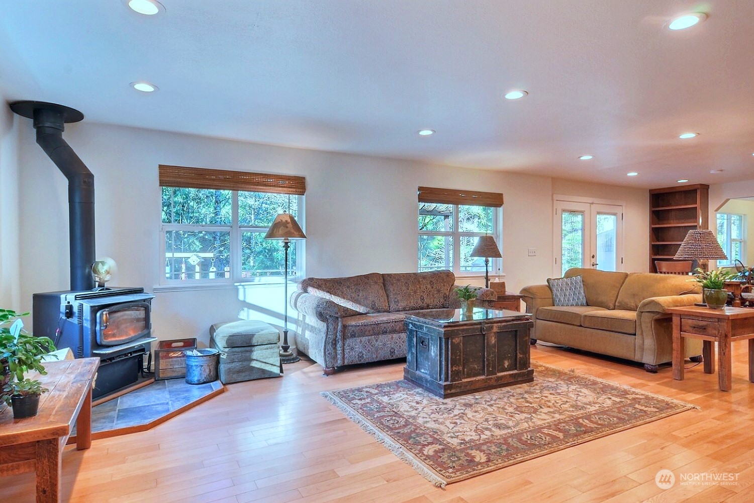 7682 Sidney Road Southwest Port Orchard, WA 98367 - Photo 5 of 40 Gallery Image 5