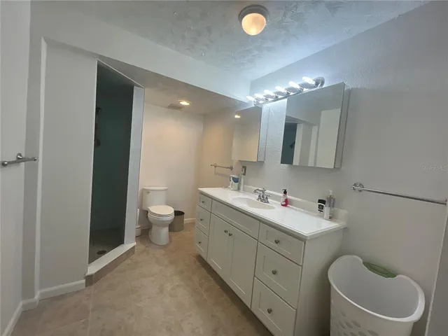 a view of a livingroom with an empty space